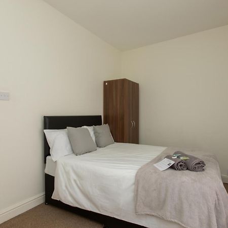 Budget Rooms @ Underwood Lane Crewe Bagian luar foto