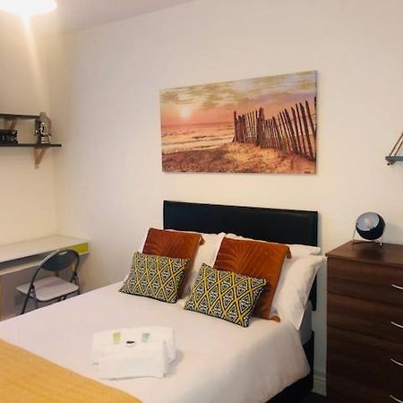 Budget Rooms @ Underwood Lane Crewe Bagian luar foto