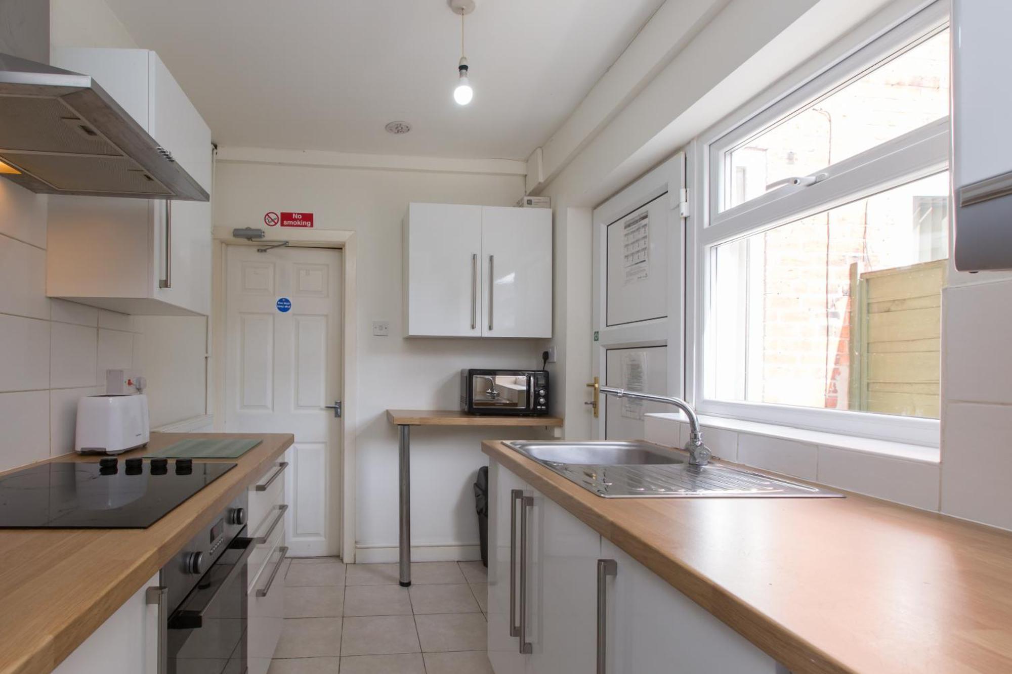Budget Rooms @ Underwood Lane Crewe Bagian luar foto